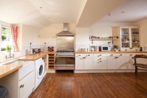 Kitchen- click for photo gallery